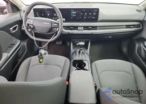 2025 Kia K4 Lx z USA, uszkodzony, nr VIN 3KPFT4DE4SE109618